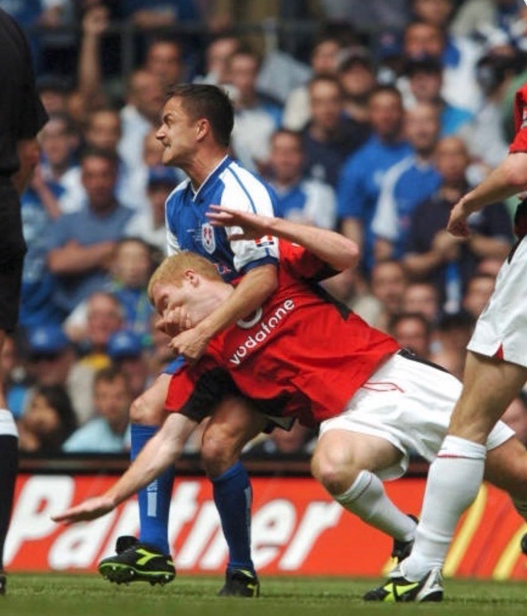 <a href="/MillwallMuseum/">Millwall museum</a> He’s only 5ft 4…..