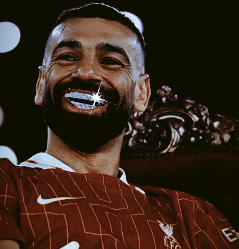 LFCUNLOCKED's tweet image. Rivals/Haters : " Liverpool have spent £300m in this window "
@_pauljoyce: " The spending spree is set to continue for Liverpool "💰