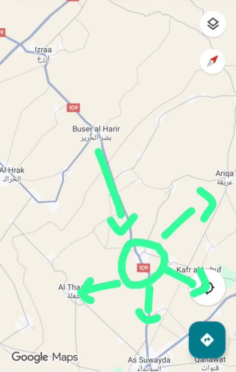 Lebanese010's tweet image. صورة توضيحية لخريطة دخول قوات الجولاني من دمشق درعا الى قرية ليث البلعوس المزرعة من الخط ١٠٩ الواصل بين درعا والسويداء حيث سلّم ليث البلعوس وإخوته وعمّه الشيخ رأفت جميع مخازن الأسلحة والخرائط والنقاط الاستراتيجية وتمركز شباب المدينة.
تمكنوا من الدخول وارتكاب الجرائم من الخيانة.