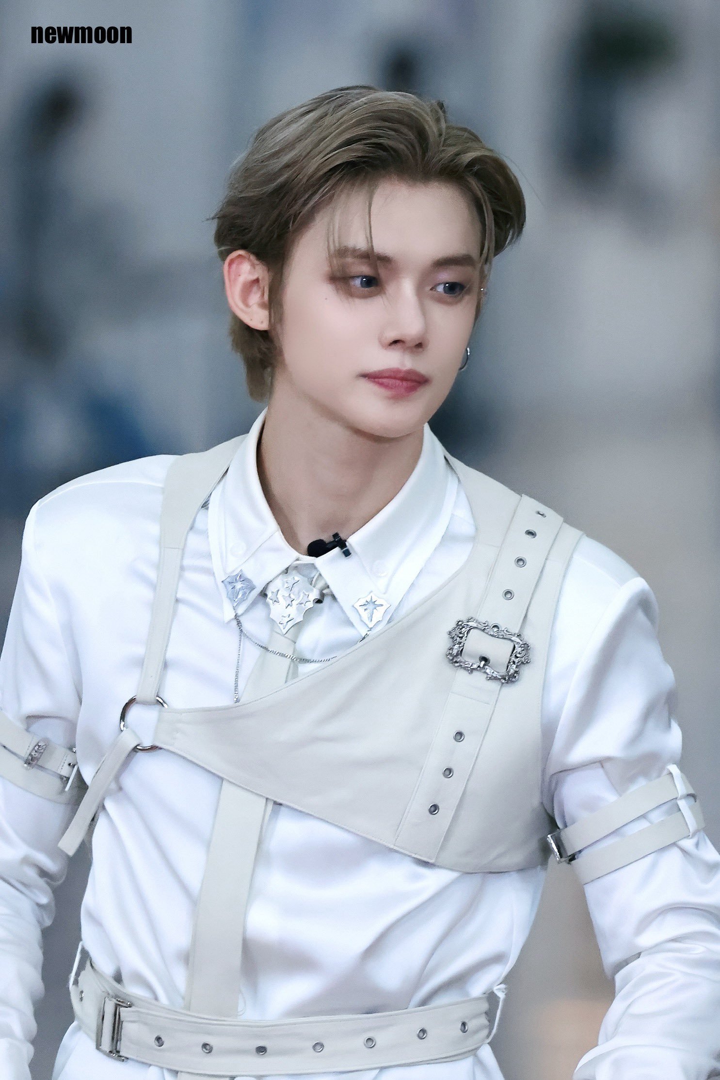 리 (@lv0n__) / X