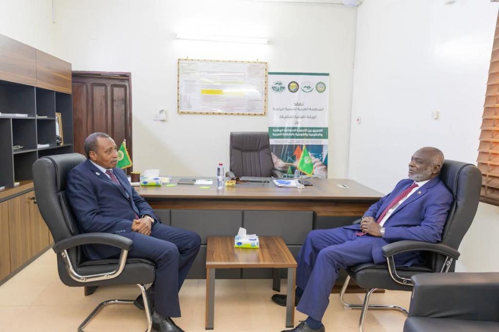 SudanFinance's tweet image. إهتمام حكومي بموارد المياه لزيادة الإنتاج الزراعي وتحقيق السلام المجتمعي والتنمية
أكد د. جبريل إبراهيم وزير المالية والتخطيط الاقتصادي إهتمام الحكومة بتوفير موارد للمياه لزيادة الإنتاجية في القطاع الزراعي بشقيه لتحقيق الأمن الغذائي والتنمية الريفية المتوازنة والسلام…