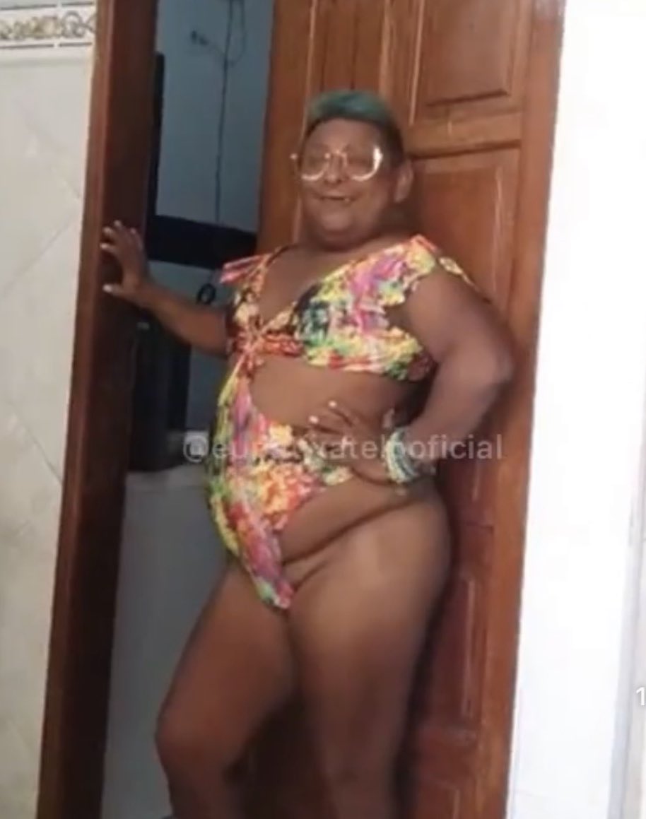 jeancesar061's tweet image. Hoje fui duas vezes na academia, o que a pressão estética da Festa da Lili não faz ne mores