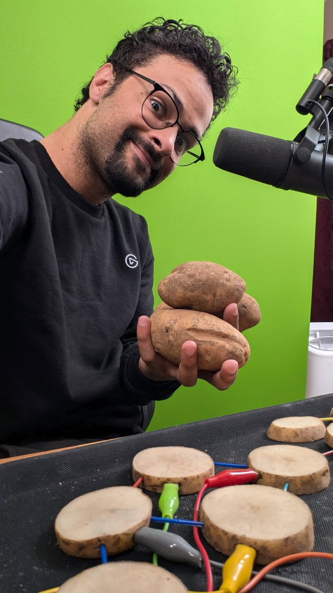 Thormungandr is back from their trip and they can't wait to get back to Elden Ring on actual potatoes. twitch.tv/thormungandr