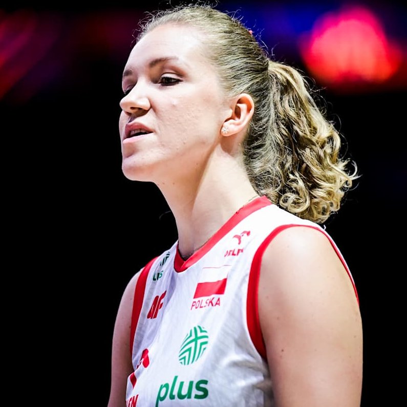 gibbybaris's tweet image. ⚡️ Agnieszka Korneluk x Çin ( 5 Set )
8/15 %53h
4 blok, 3 touch
1 ace
13 sayı, +8 WL