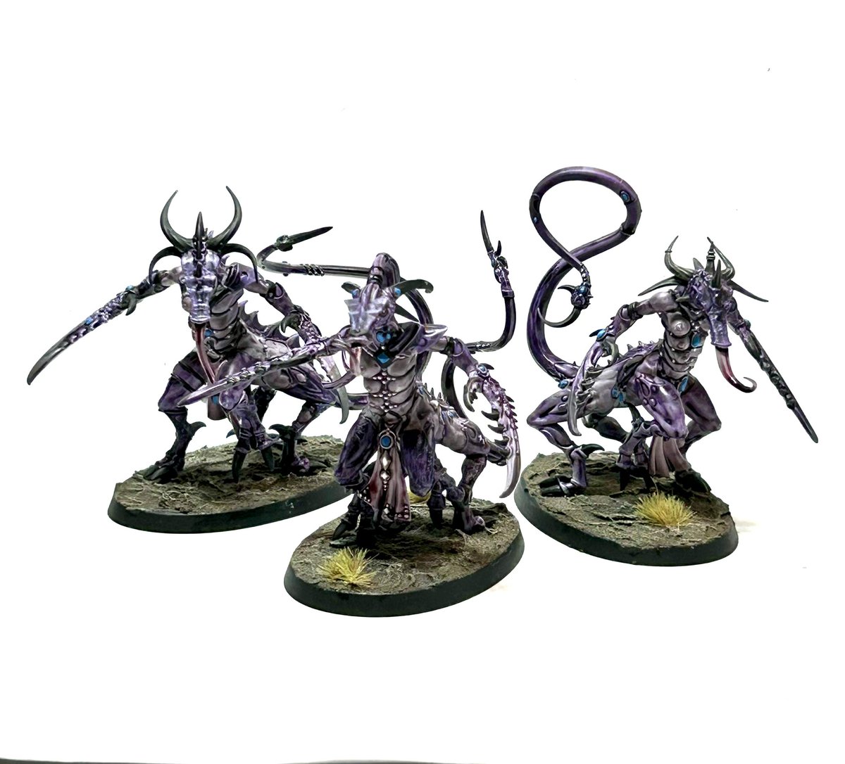 averagepaints's tweet image. Painted some Fiends of Slaanesh AKA weird lizard cow cats with crab claws and t*ts! These were really fun to paint quickly with Contrast but they are some messed up models! #WarhammerCommunity #PaintingWarhammer