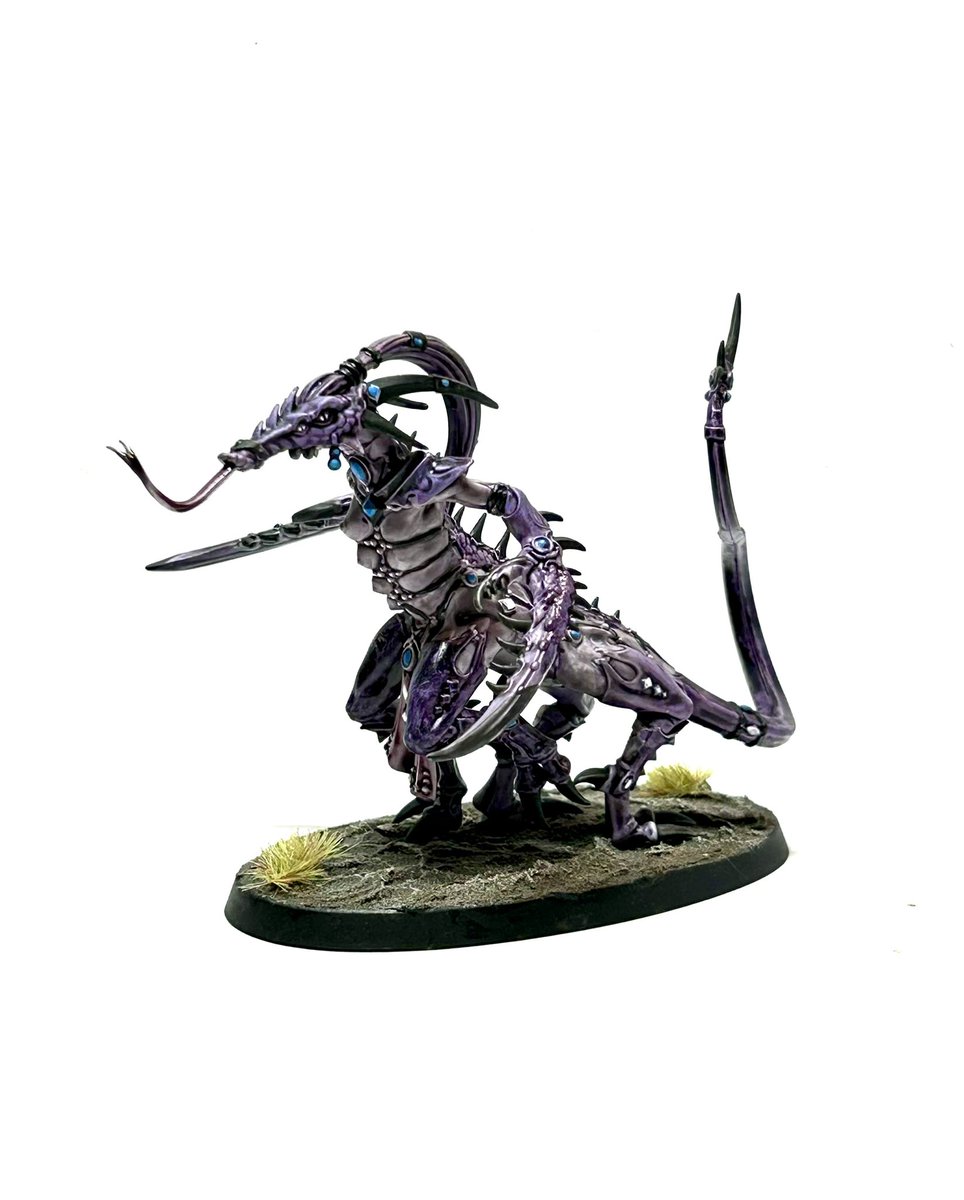 averagepaints's tweet image. Painted some Fiends of Slaanesh AKA weird lizard cow cats with crab claws and t*ts! These were really fun to paint quickly with Contrast but they are some messed up models! #WarhammerCommunity #PaintingWarhammer