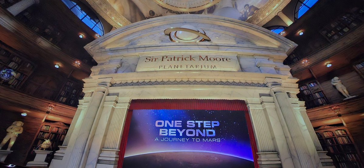 Dave_StarGeezer's tweet image. A quick jaunt to one of my favourite places tonight to view the stunning new full dome show from NSC Creative. 😍 It's Madness, I tell you.