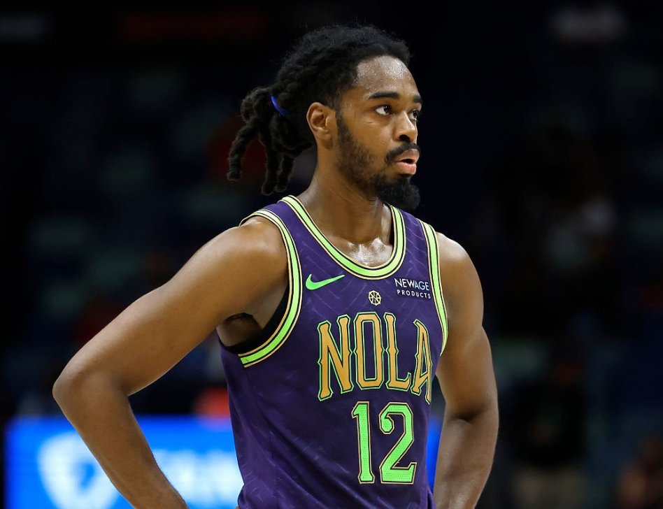 HornetsReddit's tweet image. The Charlotte Hornets are signing Antonio Reeves to a two-way NBA contract, per @ShamsCharania.