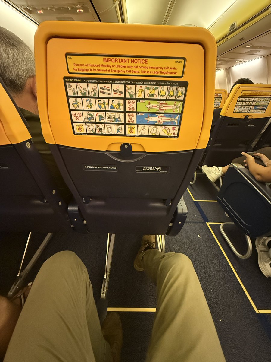 tjstroie's tweet image. Being 188cm and getting a @Ryanair exit row with “random seat”kind of feels like winning the lottery.