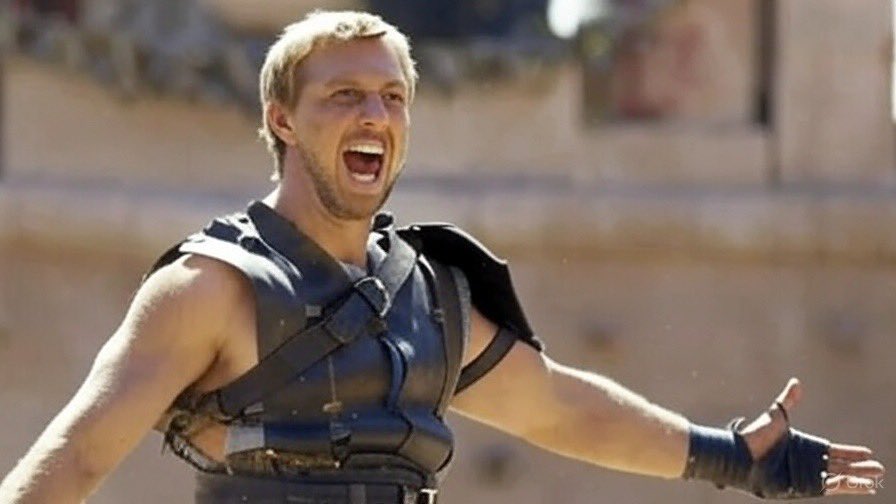JohnnyLCKai's tweet image. Father to a murdered son, husband to a murdered wife. And I will have my vengeance, in this life or the next.
Until then someone tell me where I can get a cold beer in Ancient Rome..
Oh no what the hell?!!!
Larusso is the emperor? It’s no wonder this empire fell from this crane…