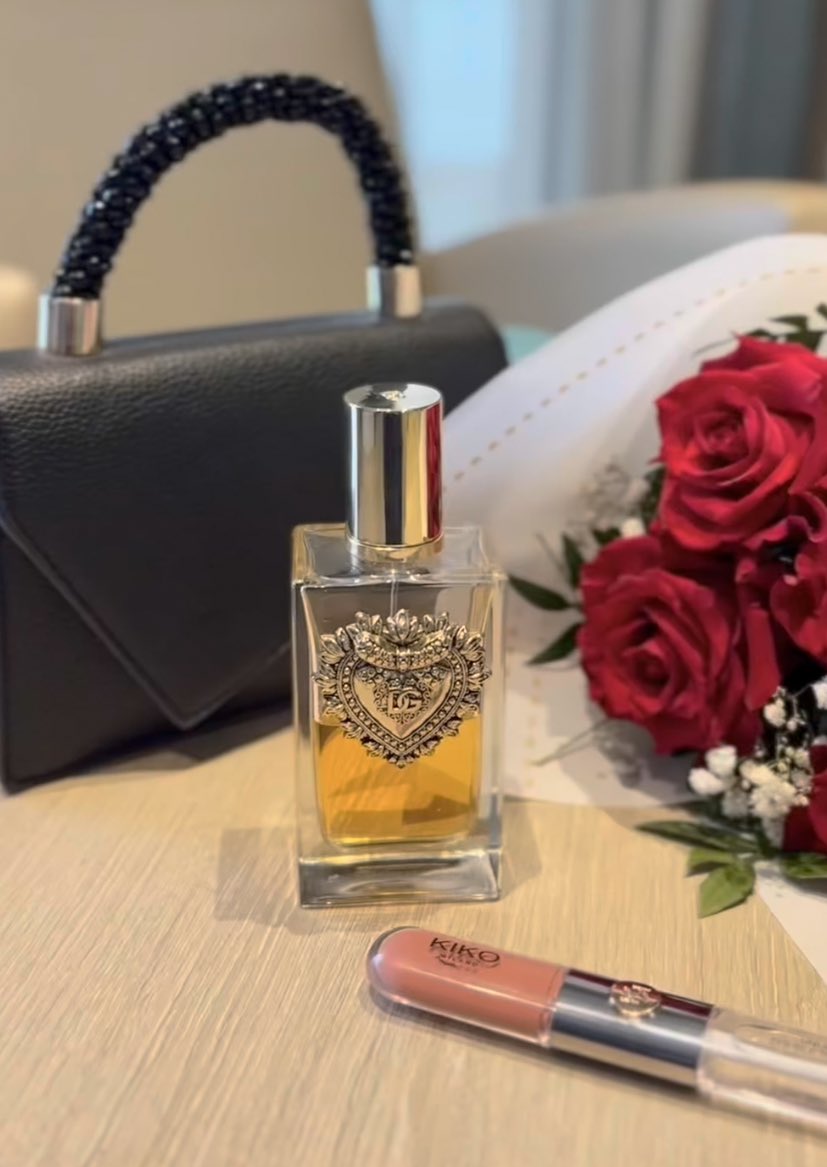 Took___'s tweet image. الأرواح الجمِيله، البيضاء،
لا تحتاج إلى مقدمات لـِ دخول القلوب