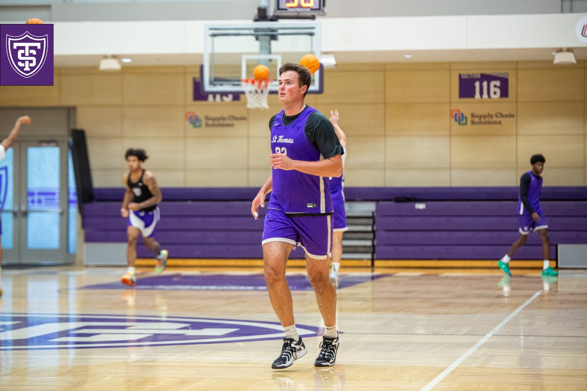 TommieMBBall's tweet image. CB❗️

#RollToms | @CarterBjerke