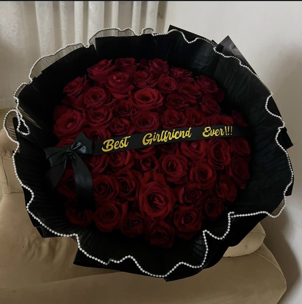 ibox_gift's tweet image. August 1st is a celebrated day. Girlfriends Day and in our catalog we’ve a few beautifully curated gifts that can be delivered nationwide. Send in your booking/ reach us on WhatsApp.
