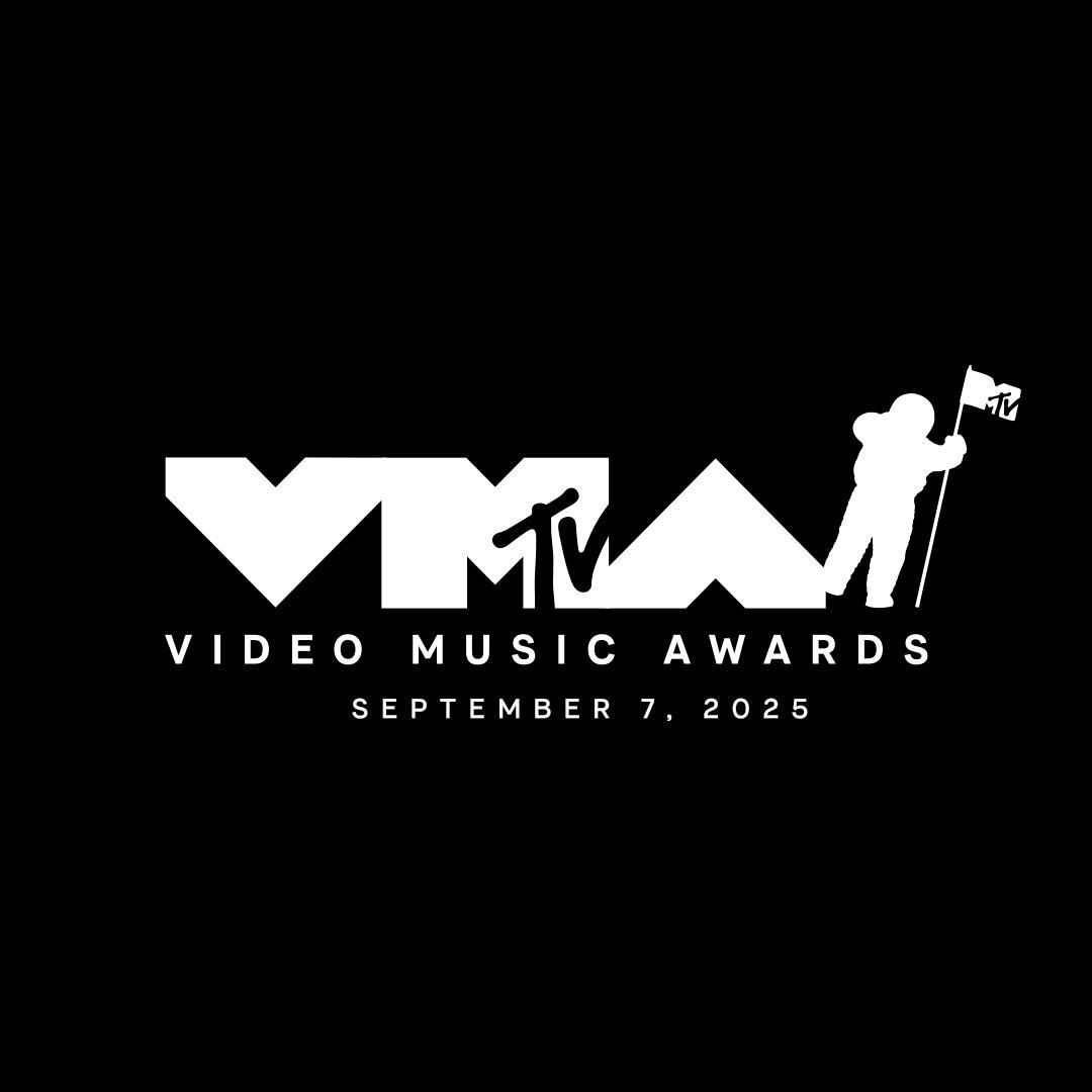 TheePopGossip's tweet image. Mariah Carey is in discussions to make a return to the MTV Video Music Awards. #VMAs