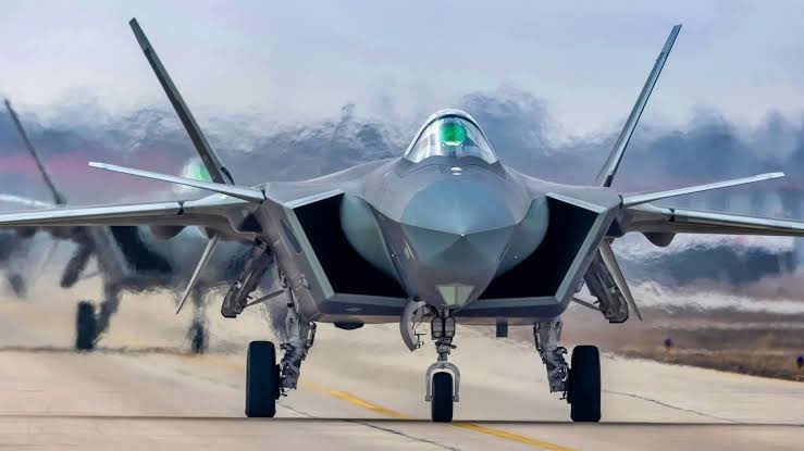 TheDailyCPEC's tweet image. 馃毃BREAKING: China is set to have over 500 fifth-generation J-20 fighter jets by 2026