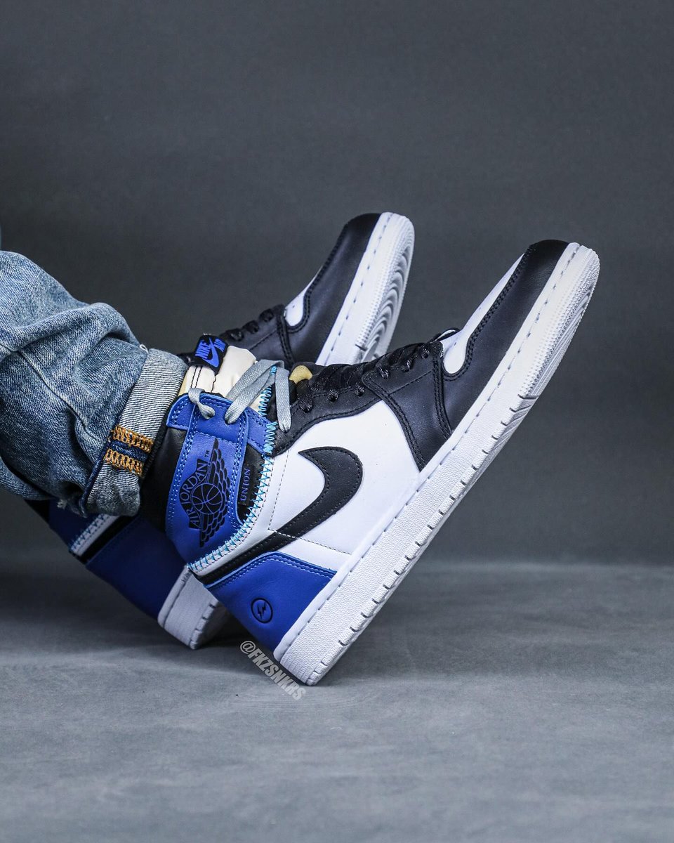 JustFreshKicks's tweet image. Union LA x Fragment x Air Jordan 1 High Releasing in 2026 🔵⚡ bit.ly/3UTTrBk