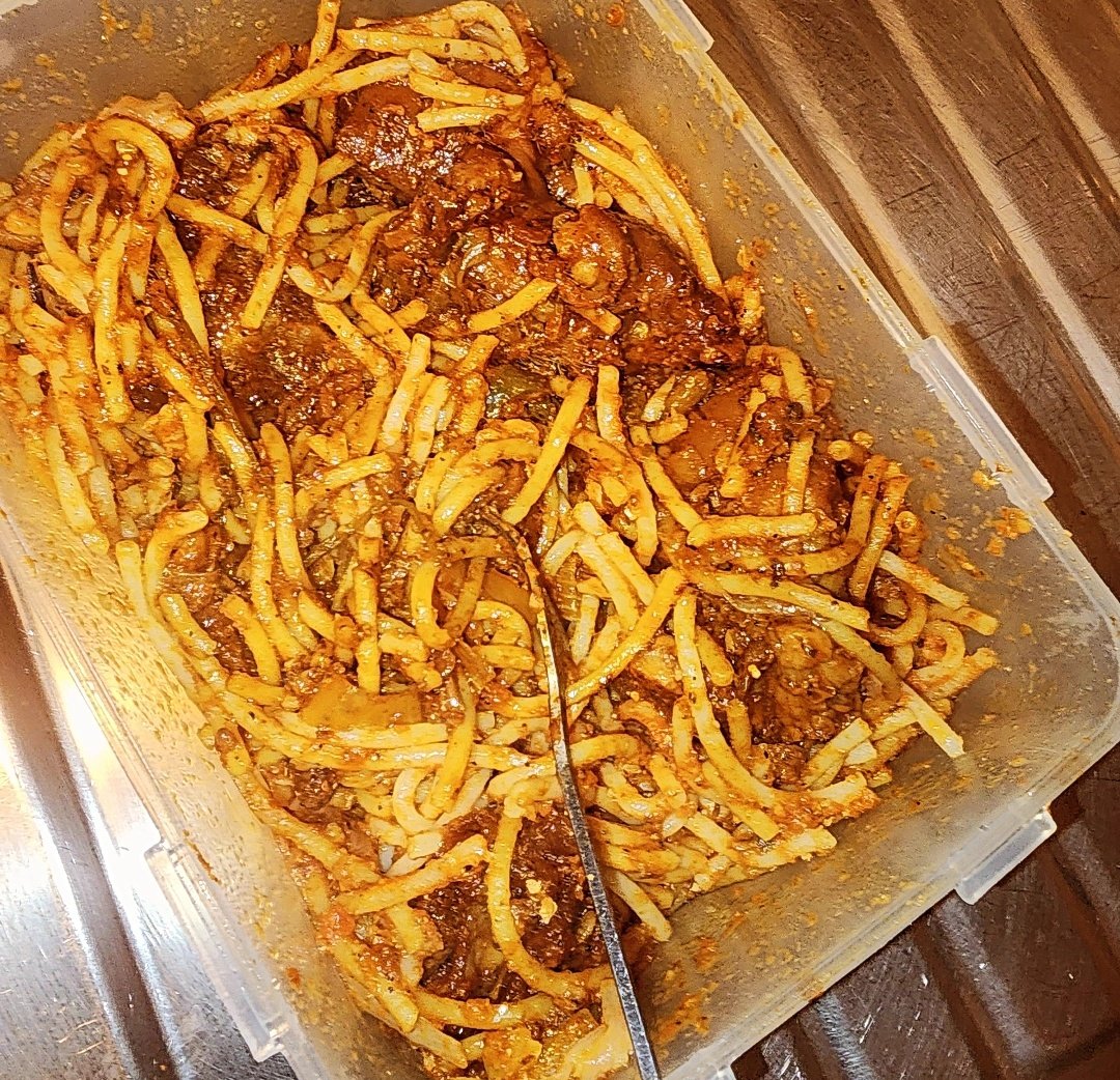 ItsmindofJson's tweet image. Cow/pig feet (ion remember I mixed it with pasta...this aint no pasta for a rasta , cant find a movie so youtube and ..shit thought I was gon rhyme again
