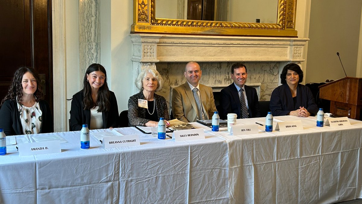 AACR's tweet image. Today, congressional staff participated in a briefing focused on tobacco prevention and the significant impact of chronic tobacco-related illnesses. Experts and advocates shared insights and stories emphasizing the urgent need for federal support for tobacco control programs.