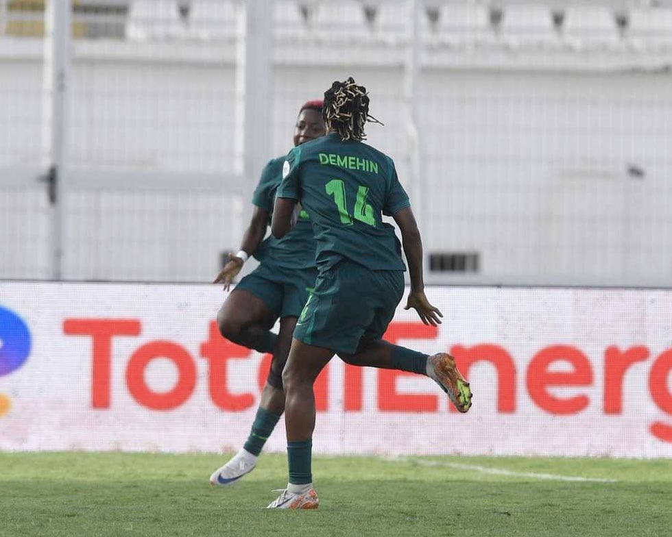tosindemehin's tweet image. Celebration hits different when you fight for it. Smiles, sweat, and success. This is what it’s all about🥰🥰.
Behind every great moment is a team that believes 🇳🇬 🫶🔥
#TeamNigeria #MatchdayJoy #SuperFalcons #WinMode
#itcanonlygetbetter
#trusttheprocess
📸 @Justinaaniefiok