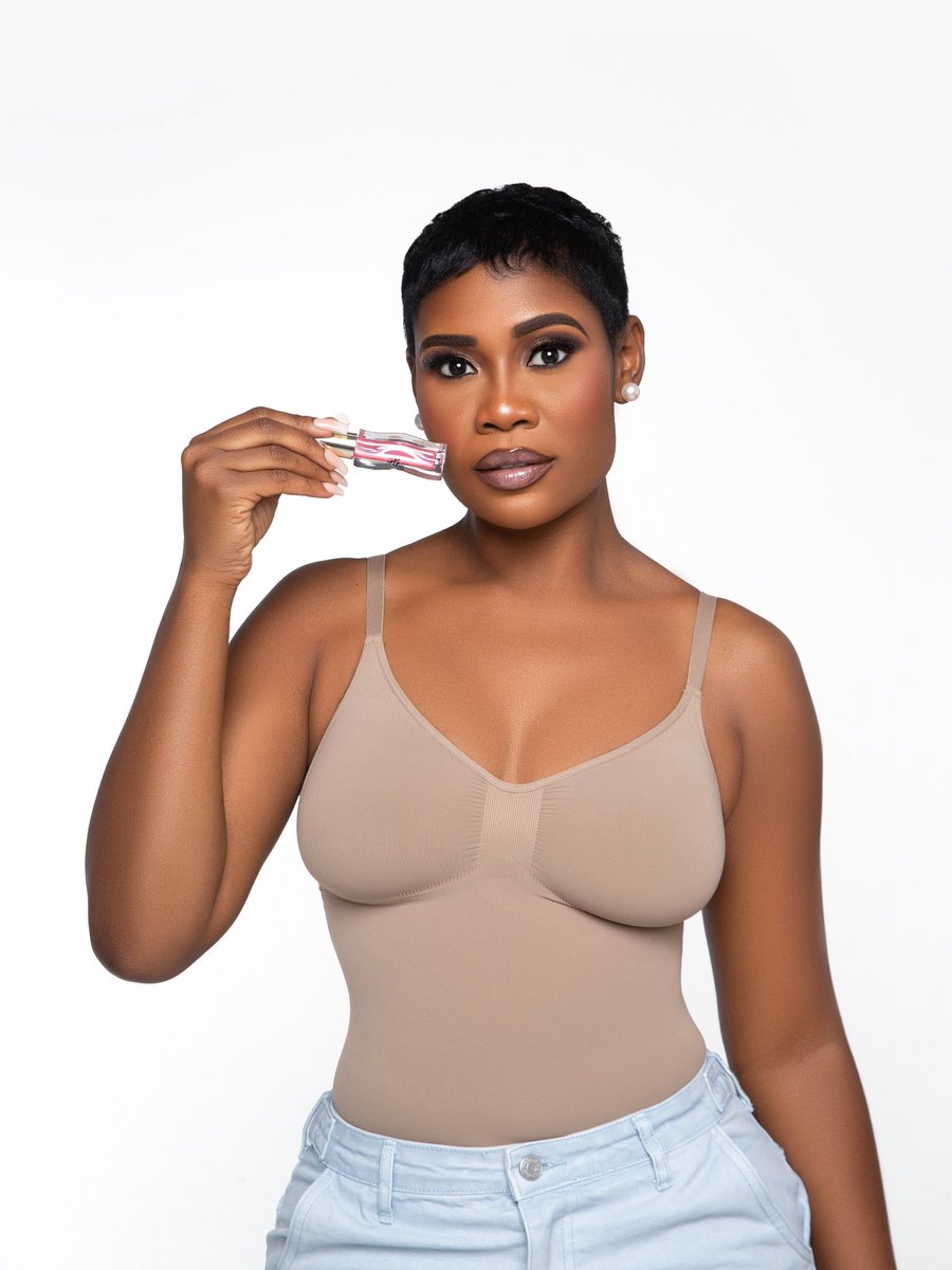 Face snatched. Body sculpted.
Signature Set x Rgluxe Bodywear we don’t play 🔥
Available now on Rgluxe.com