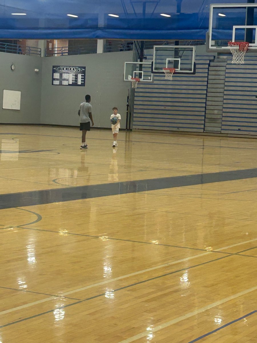 Aaron Kloeppner (@akloeppner11) on Twitter photo While setting up for our final day of camp, I saw <a href="/mdukuly3/">Moussa Dukuly</a> , unprompted, start to play 1 on 1 with one of our 5th graders. Beckham was smiling ear to ear the whole time knowing a high school varsity player took time out of his day to make the kidโs week. Bigger than basketball! While setting up for our final day of camp, I saw <a href="/mdukuly3/">Moussa Dukuly</a> , unprompted, start to play 1 on 1 with one of our 5th graders. Beckham was smiling ear to ear the whole time knowing a high school varsity player took time out of his day to make the kidโs week. Bigger than basketball!