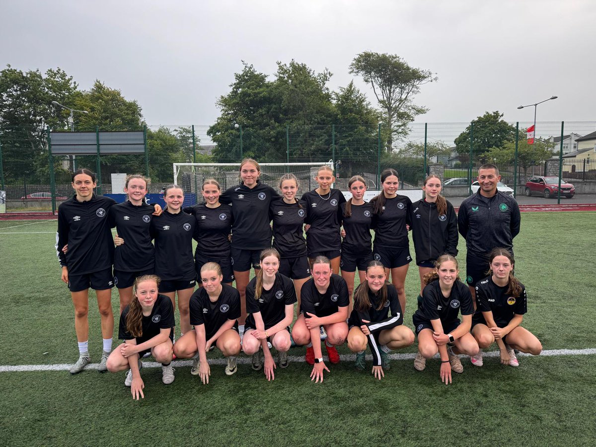 SligoRoversAcad's tweet image. Thanks to Ireland U17s manager James Scott who took our women's U17 training session tonight 🙌
#Bitored | #Since1928