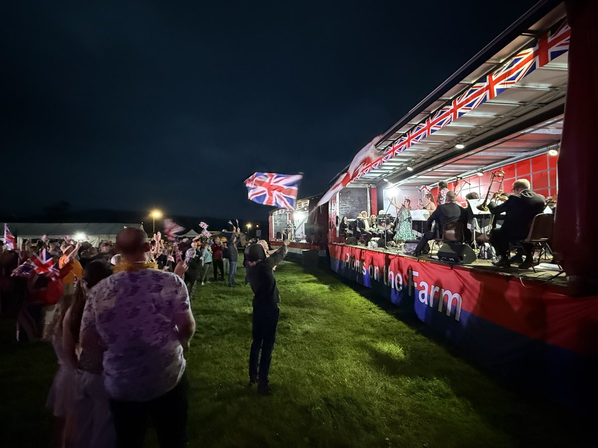 🇬🇧🎶 It was a real pleasure to open this year’s Silsden Proms on the Farm - one of the best-loved events in our calendar. 

Held on Jackson’s Field, the music, atmosphere and fundraising efforts were simply incredible.

A huge, huge thank you to Stuart Clarkson, and William &amp;