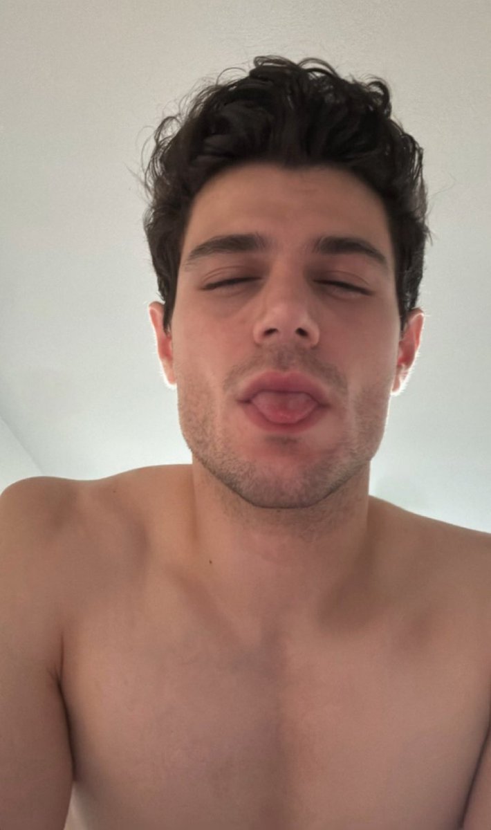 andrxomache's tweet image. name 5 eden golan songs or he puts the tip in