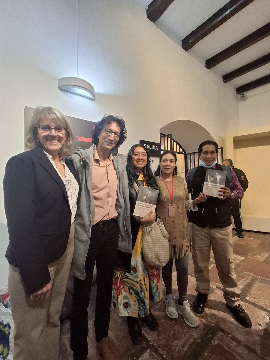 Presentación del Libro: Contraponiendo la modernidad

Esta obra examina cómo los pueblos indígenas continúan habitando el mundo de maneras que se contraponen a la modernidad.

#LeeURosario