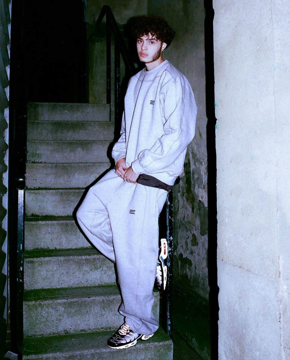 plugcorrect's tweet image. KROEN GAINED WEIGHT TRACKIE - GREY
Size: M-XL 
Price: N135,000