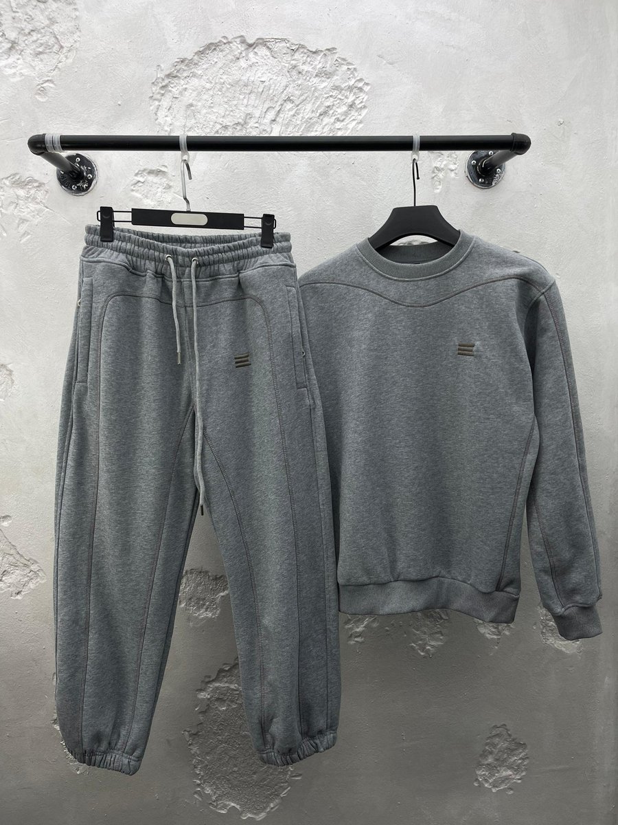 plugcorrect's tweet image. KROEN GAINED WEIGHT TRACKIE - GREY
Size: M-XL 
Price: N135,000
