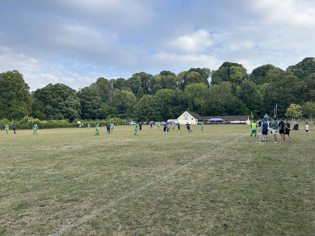 The Terrace Traveller (@terracetrav) on Twitter photo Game 14
Friendly
<a href="/WestHarnhamFC/">West Harnham FC</a> 3-2 <a href="/AndRedlynch/">Redlynch and Woodfalls Football Club</a> (#5, #11, #3) (Thomas, Dredge)
Only in pre season you get Sunday League vs Saturday League encounters. Rarely do they go in favour of the Sunday outfit, however hosts just about managed to hold on with a win tonight. Game 14
Friendly
<a href="/WestHarnhamFC/">West Harnham FC</a> 3-2 <a href="/AndRedlynch/">Redlynch and Woodfalls Football Club</a> (#5, #11, #3) (Thomas, Dredge)
Only in pre season you get Sunday League vs Saturday League encounters. Rarely do they go in favour of the Sunday outfit, however hosts just about managed to hold on with a win tonight.
