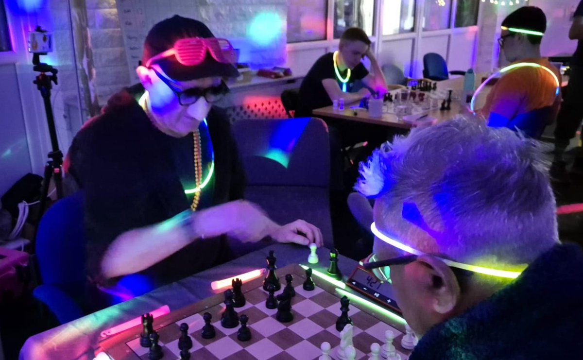 MaDDChess's tweet image. One of the highlights of the 24hr chess marathon was our 4am rave! #chess