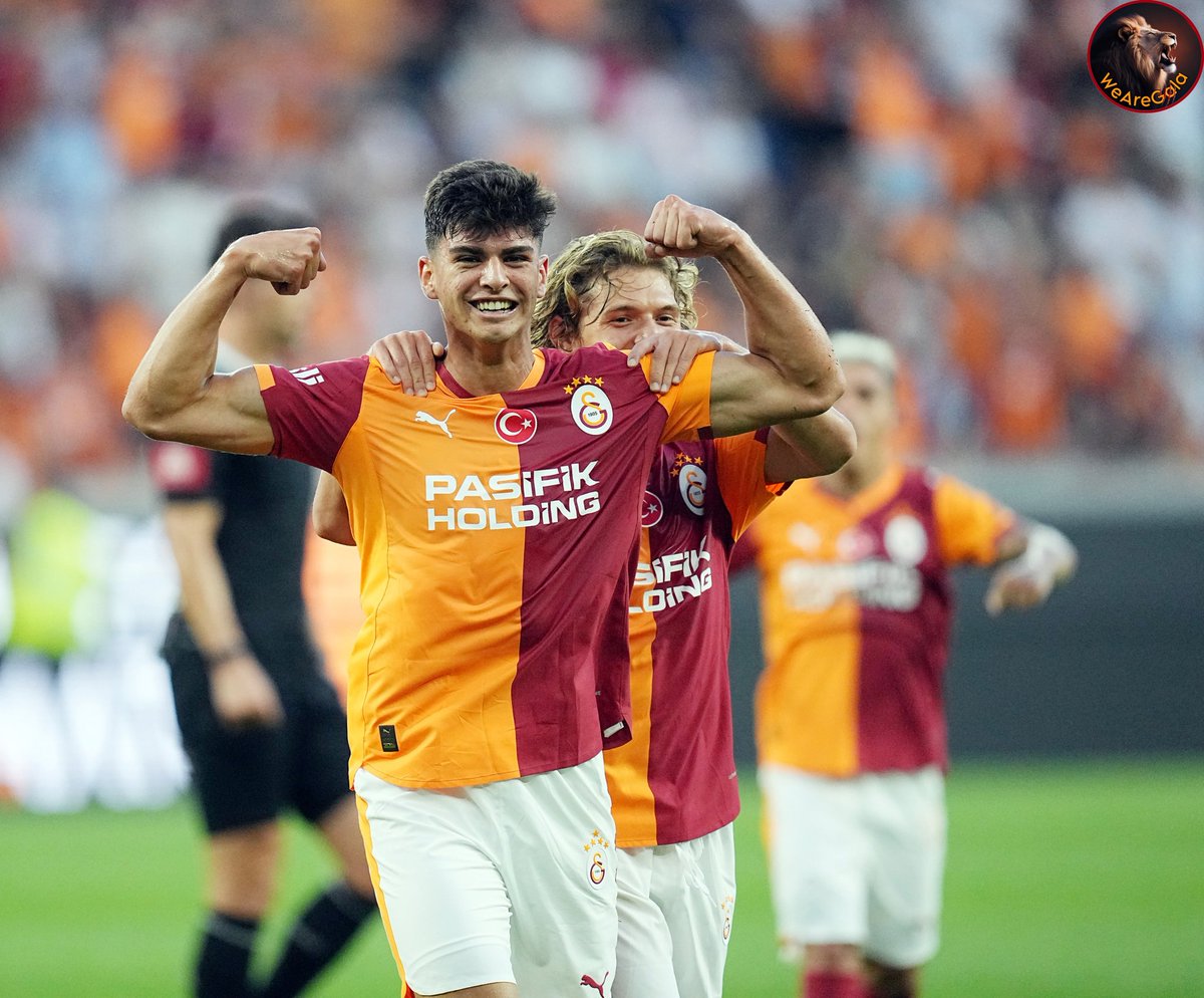 İyi geceler Büyük #Galatasaray ailesi ♥️💛

#WeAreGala <a href="/wearegal/">WeAreGala</a> #Hedef26 #SenŞampiyonOlacaksın