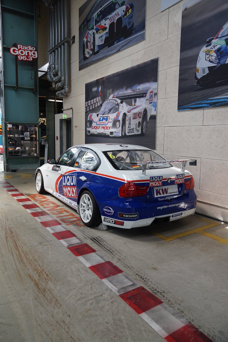 raven4WD's tweet photo. 世界中のスポーツカーを集めたモーターワールドへ。
写真はWTCCで活躍したBMW 320si。 https://t.co/5GJyxxo4nr