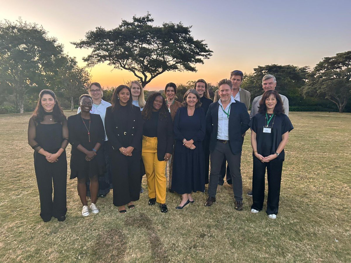 AbbotJo's tweet image. Thanks to Australian Int Devt Network AIDN Insight Tour bringing global 🇬🇧 🇺🇸 🇦🇺philanthropists to 🇿🇼&amp;amp; 🇲🇼, aiming to increase work with local orgs eg on health &amp;amp; entrepreneurship. Partnerships between philanthropists, grant makers, governments &amp;amp; local orgs are ⬆️ important #SDGs