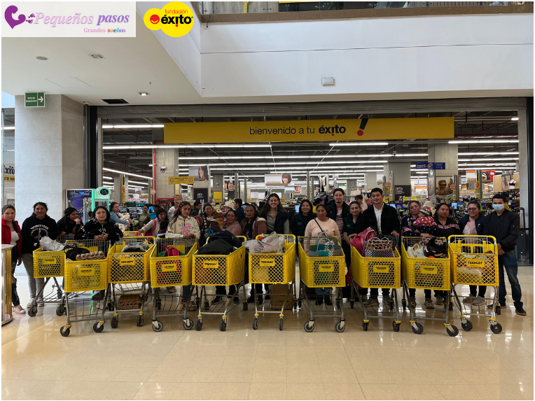 ALCSORACA's tweet image. Gracias al trabajo conjunto entre @FundacionExito, @GobBoyaca, @SecSocialBoyaca  y la Alcaldía de #Soracá, 21 madres gestantes y lactantes realizaron su 4.ª redención de bonos nutricionales. 
¡Seguimos comprometidos con la primera infancia!
#ConLasGoticasNutrimosVidas
#Lactatón