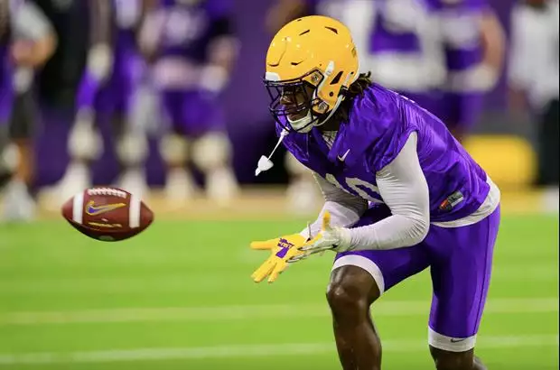 TigerDroppings's tweet image. Watch: Harold Perkins Earns Final "Freak Of The Week" Honor For Summer Workouts:
tigerdroppings.com/lsu-football/w…