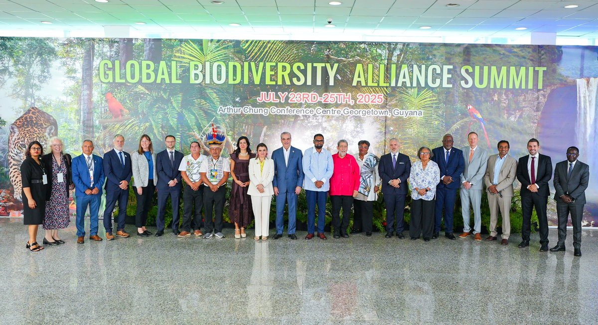 IvanDuque's tweet image. Junto a jefes de Estado, primeros ministros, líderes de ONG's, académicos y conservacionistas, damos inicio a la Alianza Global por la Biodiversidad. Firmaremos la Declaración de Georgetown para impulsar acciones concretas hacia la conservación, el desarrollo sostenible y la meta…