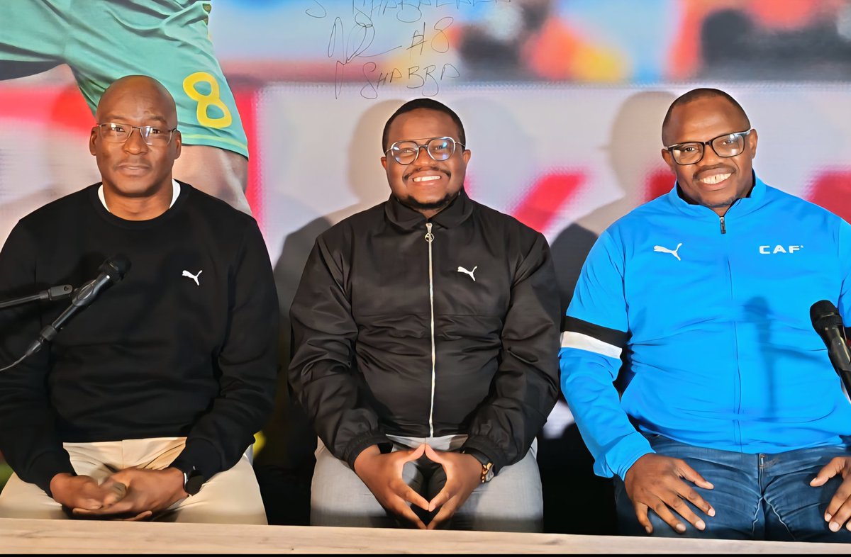AFC_2025's tweet image. 🚨New Episode Loading🚨

🔶 In the next episode of African Football Connect, Velile Mnyandu and Mahlatse Mphahlele are joined by Chippa United (Sporting Director) Sinesipho Mali and author Hosea Ramphekwa.

#JamboAfrica

@Velile_Mnyandu
@BraMahlatse
@HoseaRamphekwa…