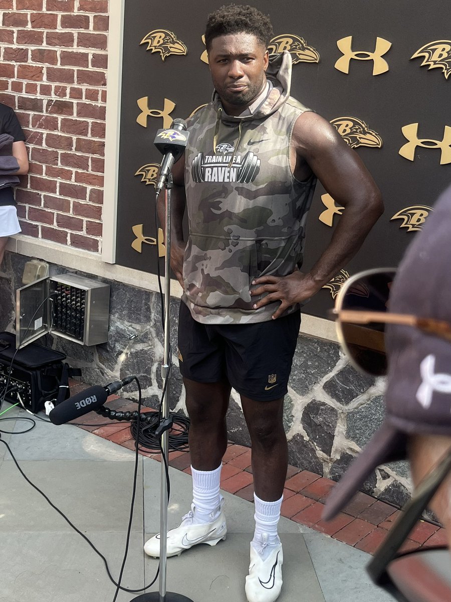 jonas_shaffer's tweet image. Roquan Smith said Trenton Simpson has taken a “big step physically, mentally.”
He had a lot of praise for his muscled-up physique. Teddye Buchanan’s, too.