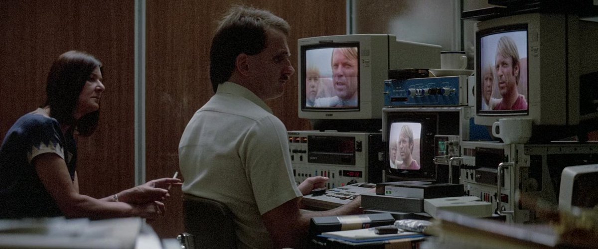 CIGARETTEMOVIES's tweet image. A Cry in the Dark / Evil Angels (1988) - 0:27:56
Dir. Fred Schepisi
Runtime 120 minutes
🚬 x 27, or one cigarette every 4.44 minutes
⚠️ REAL SMOKER MOVIE ⚠️
howmanycigarettes.com/a-cry-in-the-d…