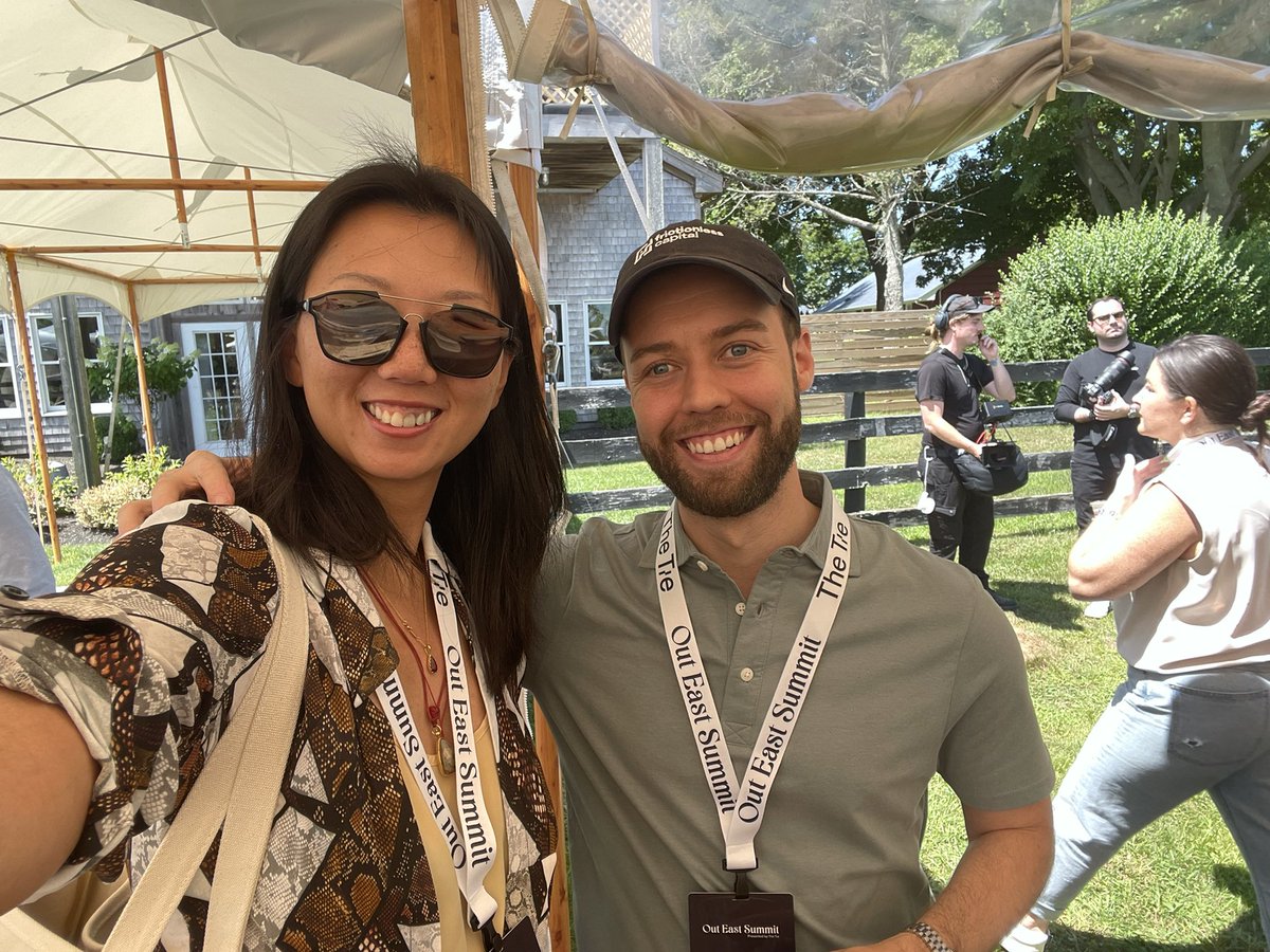 Great hanging out with the one and only <a href="/SolanaLegend/">Solana Legend 🎒</a> #outeastsummit