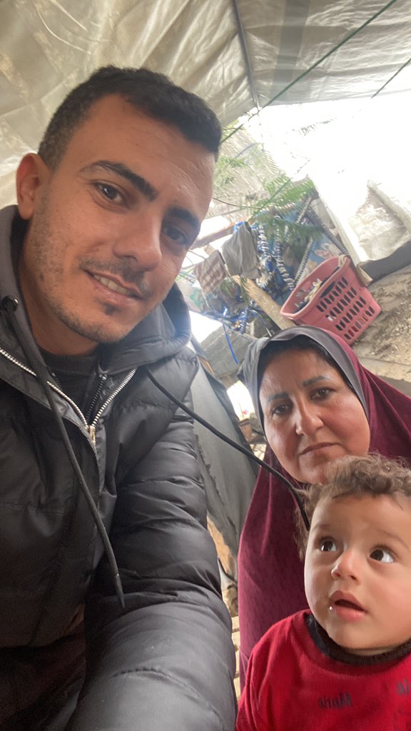 GehadfromGaza's tweet image. My mother is dying slowly… and I stand helpless.
My mother, the most precious person I have in this world, suffers from chronic high blood pressure and a heart condition that threatens her life at every moment.
Today, she collapsed right before my eyes… she suddenly lost…