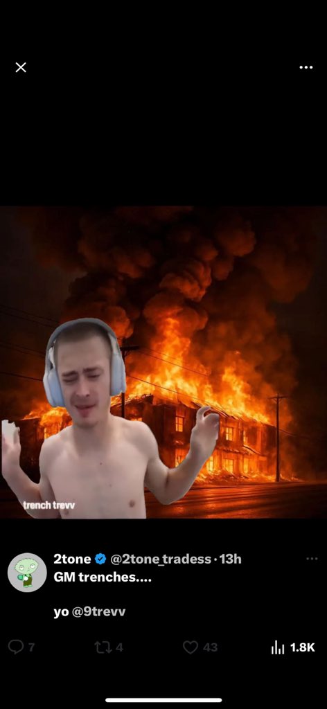 JohnsJesse2's tweet image. This picture proves his day two of felony videos he wasn’t in the fucking store on that shit it’s fake fake content. What a fucking joke. @kayitardio
