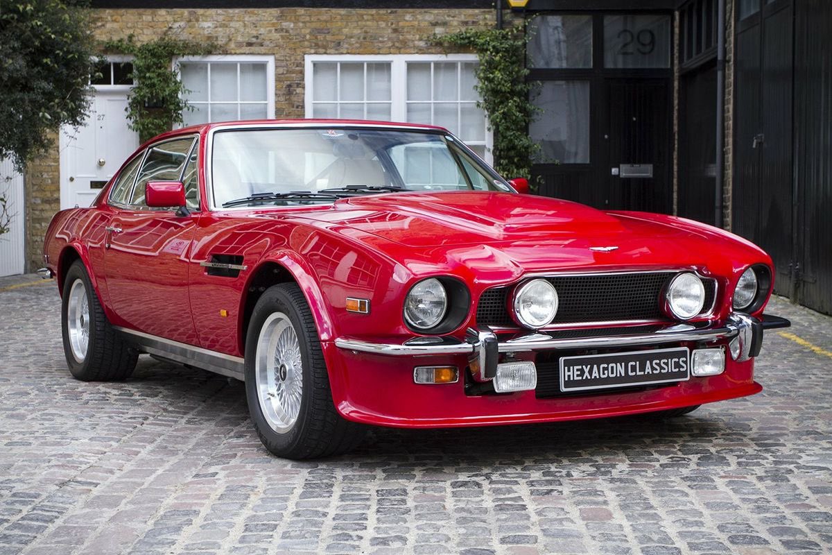 おはようございます(^○^)
本日もヨロシクで〜す(^^)☀️☀️

#ThrowbackThursday 
#AstonMartin 
#Vantage 
#V8