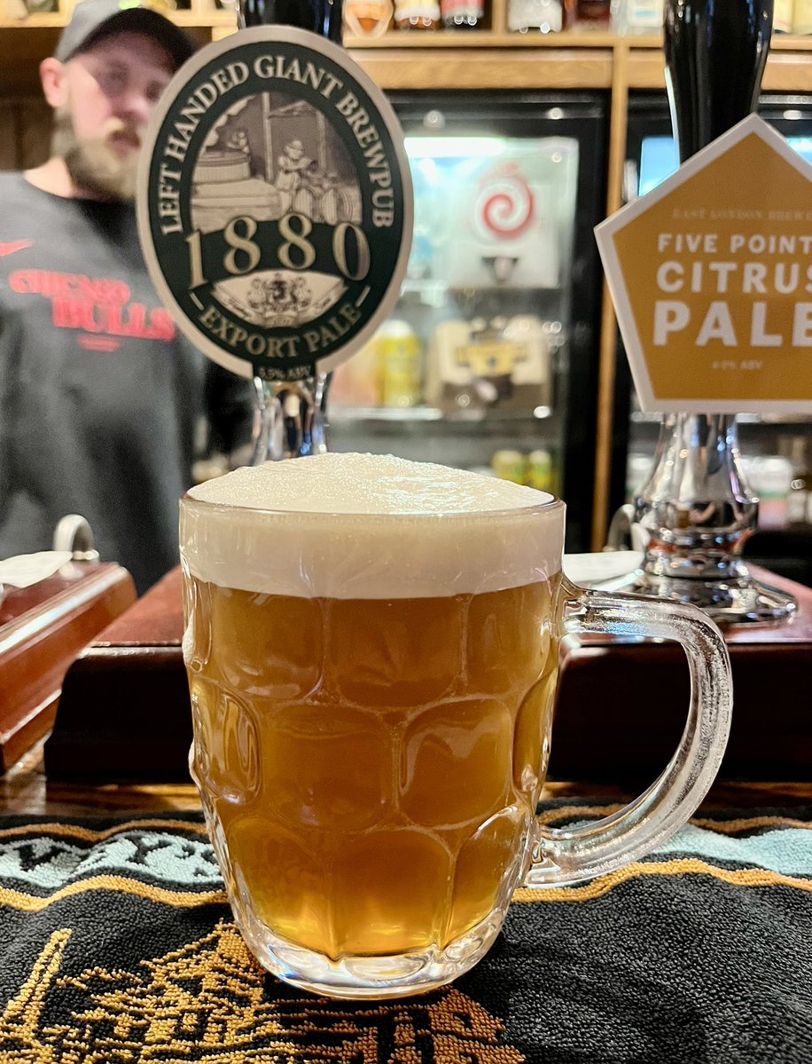 kientan74's tweet image. 🍺 Why, yes, there is Left Handed Giant Brewpub cask on at @SuttonArms. And it has been conditioned beautifully, as per.