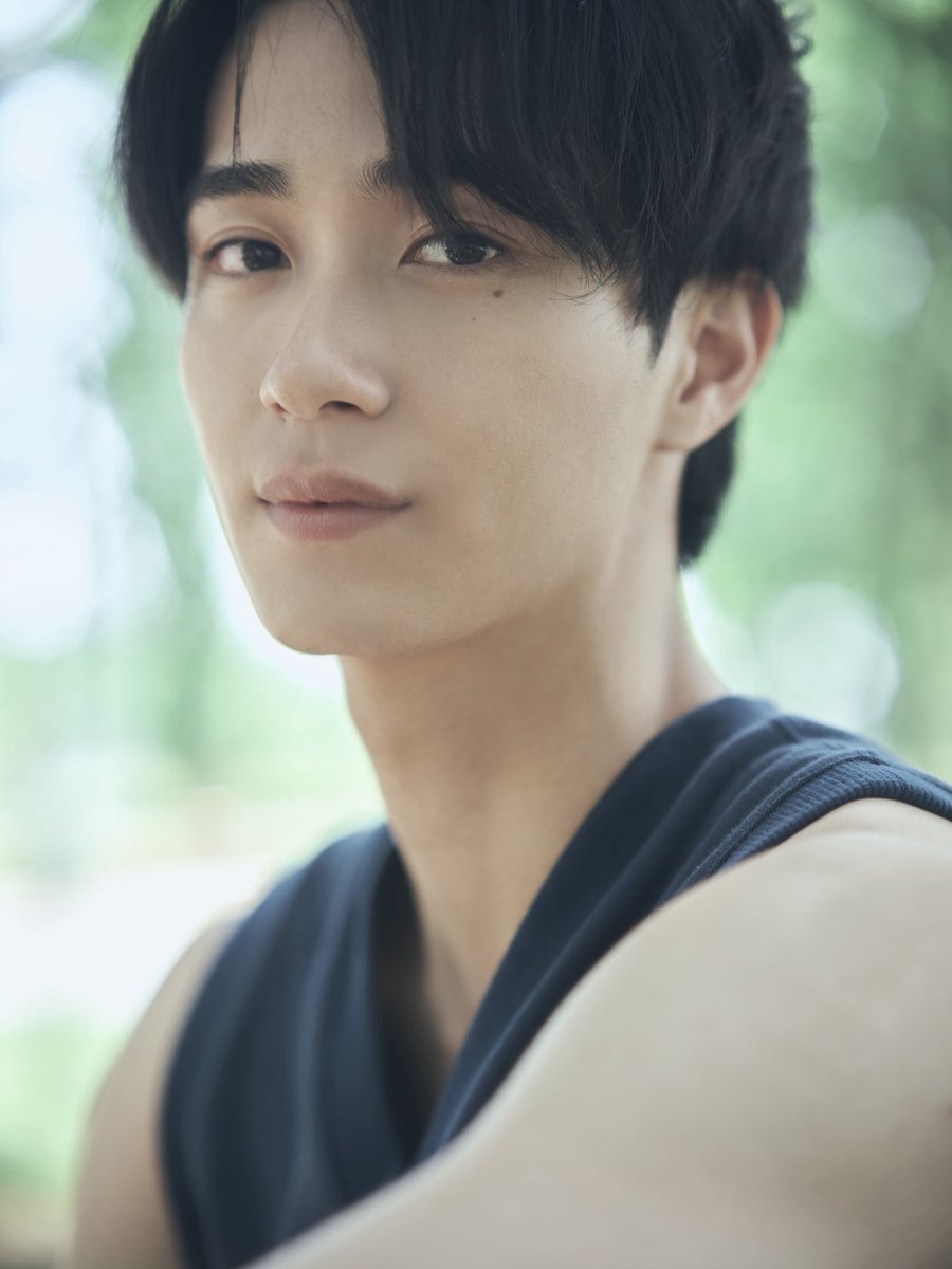 Kouta_Korea's tweet image. 【情報解禁】
野村康太の1st写真集(タイトル未定)が
2025年10月24日(金)発売決定!!!
こちらの公式アカウントでは写真集の最新情報やオフショットを更新していきます◎
詳細はコチラ
vivi.tv/kouta_nomura_b…
#野村康太1st写真集 #野村康太