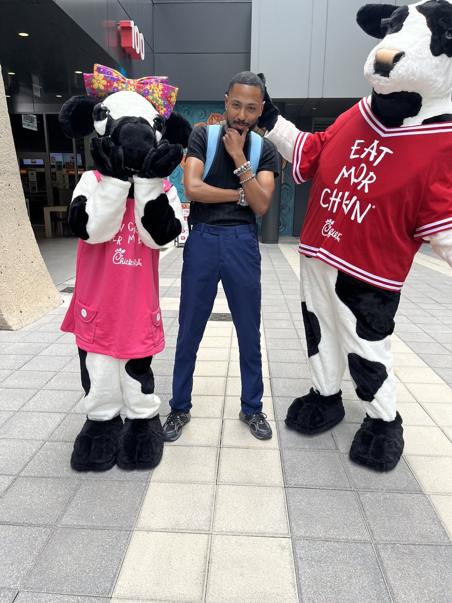 TrizzeTrell's tweet image. Closed on Sunday, you're my Chick-fil-A ๐๐ฎ๐
@ChickfilA