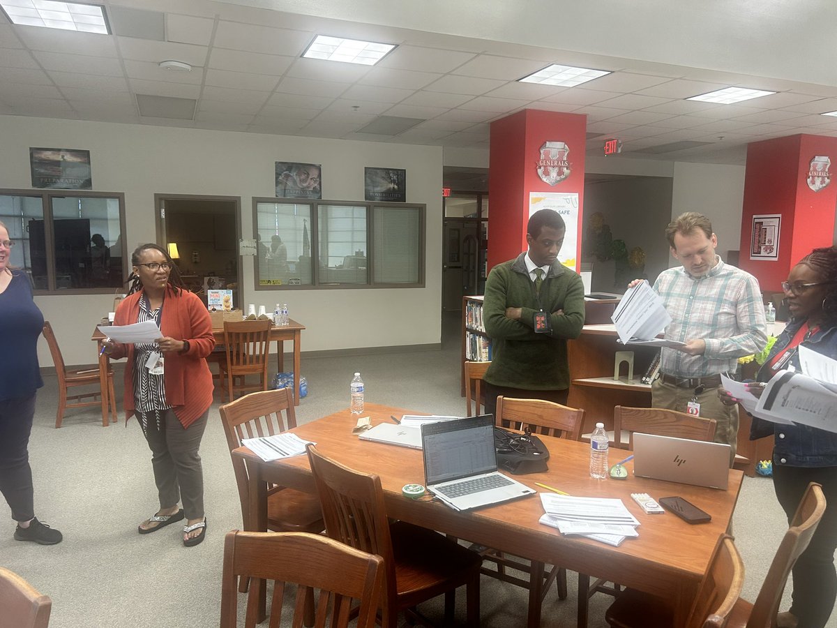 mtwilliamsEdD's tweet image. 🔥After exploring the new ELA curriculum in greater depth, we engaged in meaningful discussion using the ABBA strategy—putting our practices into action.🎇🧨#AldineImpact #EngagedEducators #PracticeWhatWePreach #TheDepartment @aniklt @AldineEsl